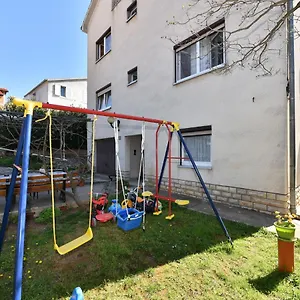 Appartement Traditional In With Garden, Zadar
